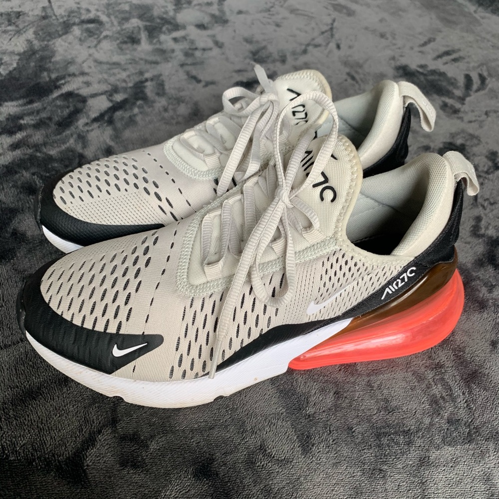 Women’s Nike Air 270